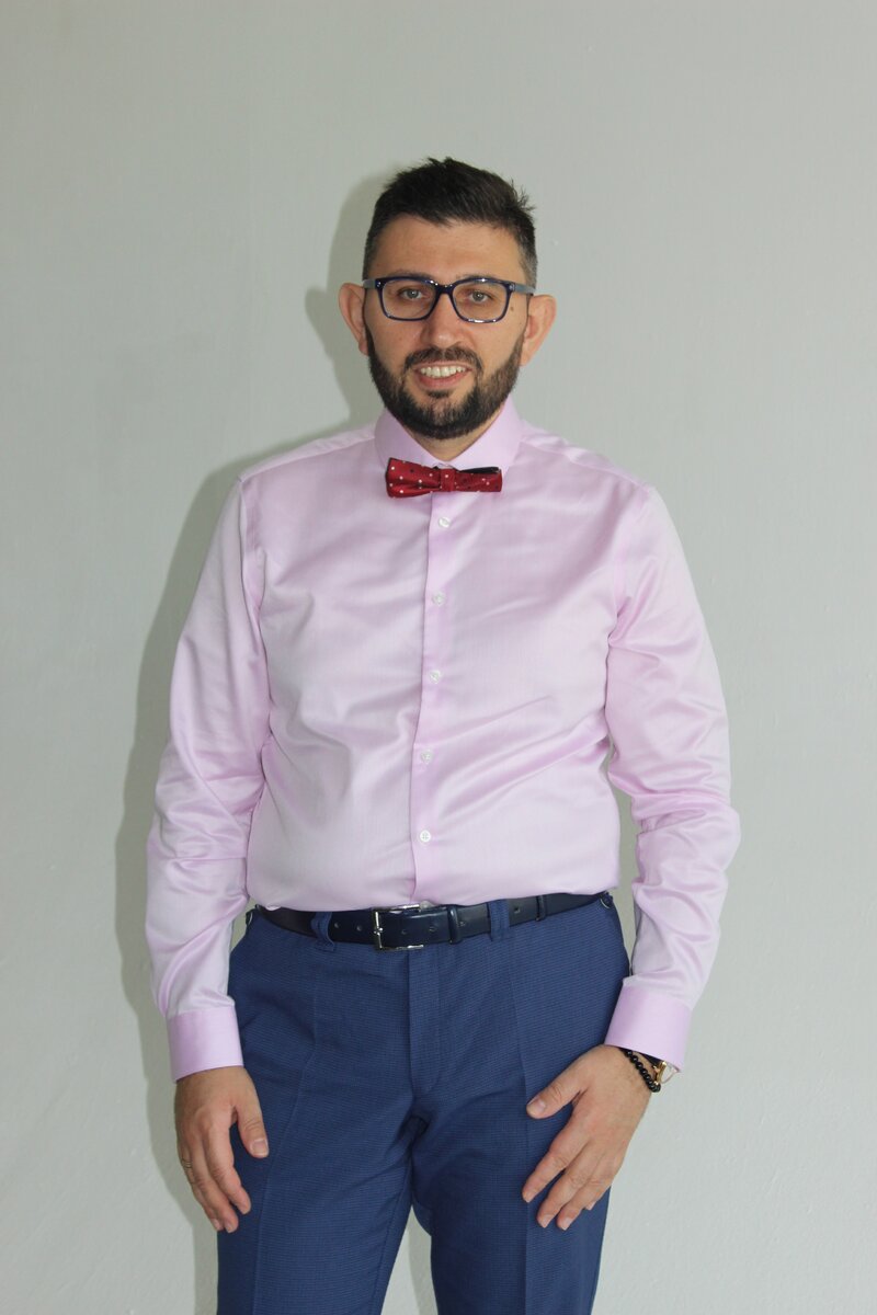 Турист не подписал с турфирмой договор. Потом турист сказал, что деньги ...