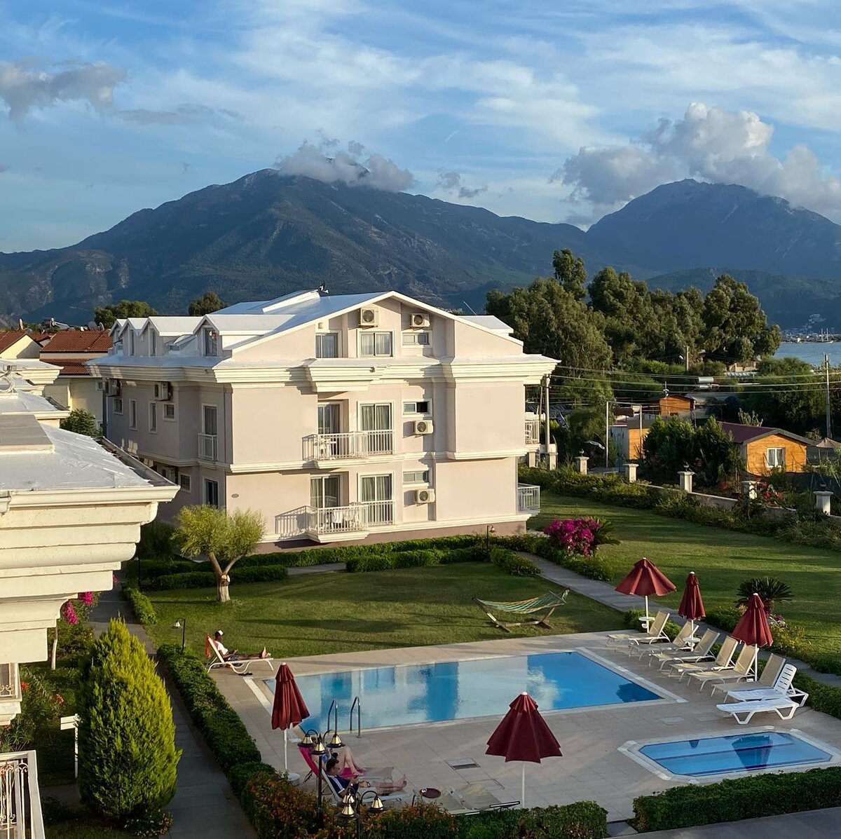 Вид с балкона комплекса апартаментов