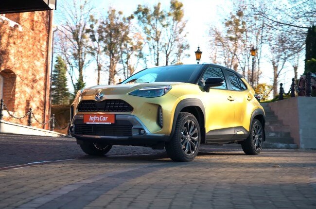 Toyota Yaris Cross вид спереди