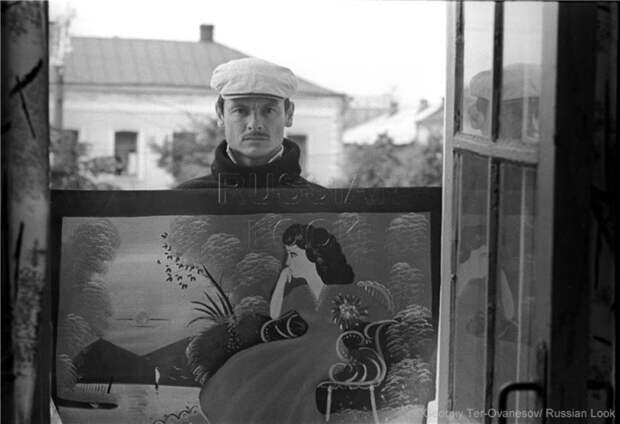 Этот снимок был сделан в 1968 году.  Актеры Евгений Евстигнеев, Фрунзик Мкртчян и  фотохудожник Георгий Тер-Ованесов.-4-3
