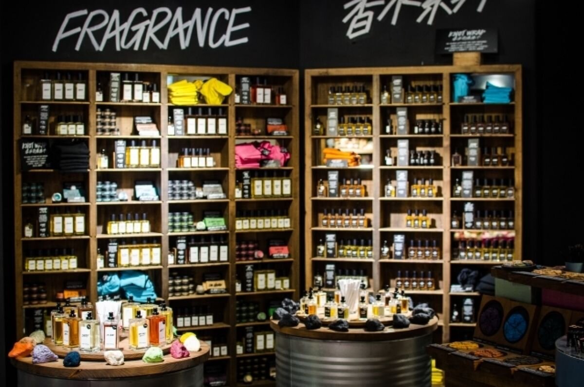    «Ъ»: Lush объявила о закрытии всех магазинов в России