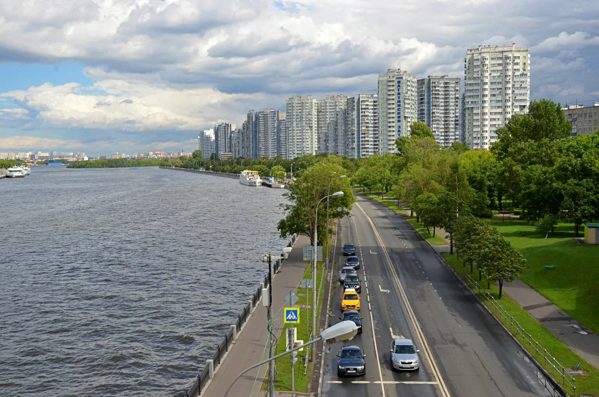 Коломенская улица в москве