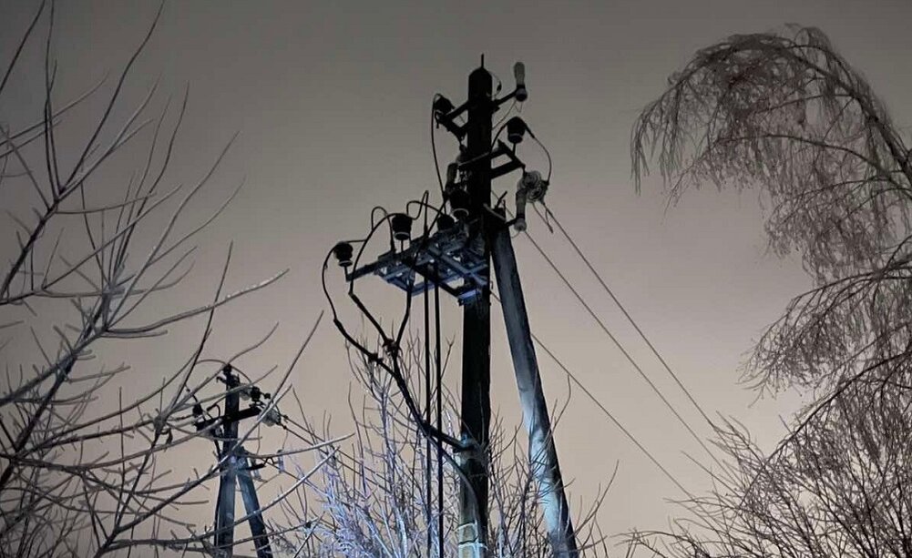 Нижегородское электроэнергии. Ледяной дождь в Нижегородской области фото. Дзержинск Нижегородская область фото ледяного дождя. Ледяной дождь 22.11.22 в ниж.Новг. Фото. Ледяной Нижний Новгород красивые фот.