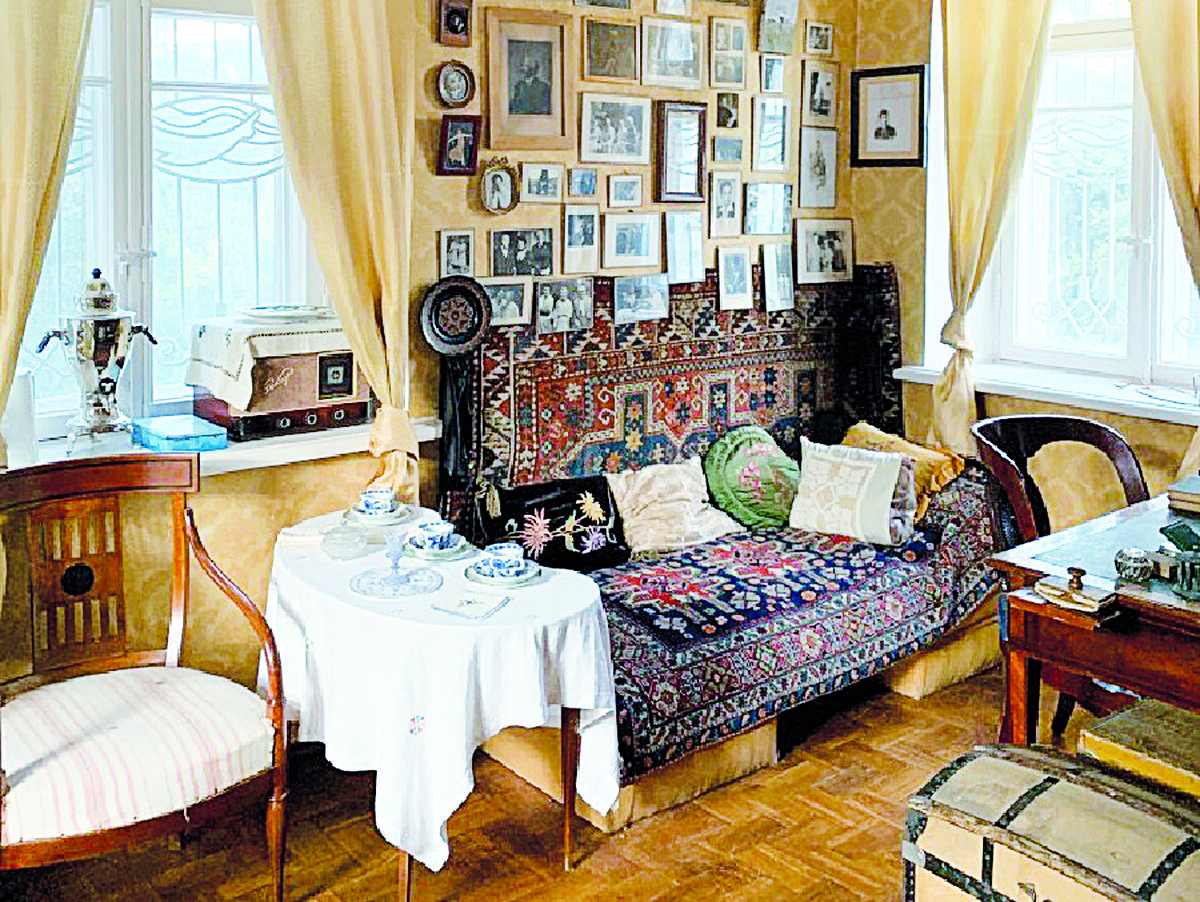 Комната М. Чеховой (с сайта yalta-24.ru).