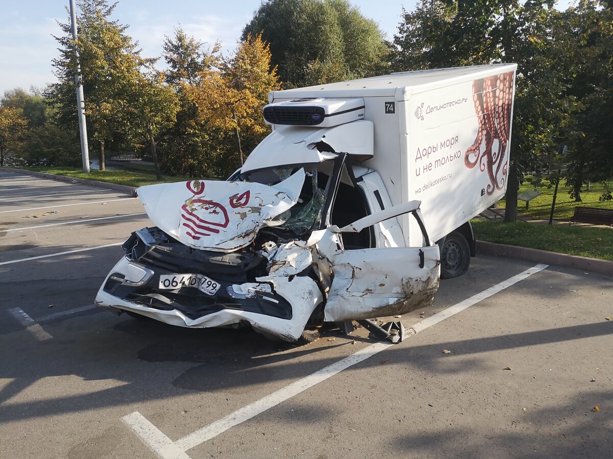 ДТП с Ефремовым. Машина Сергея Захарова