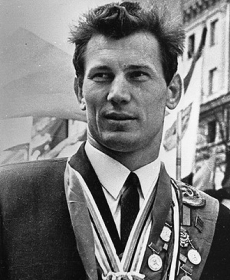 Александр Васильевич медведь фото