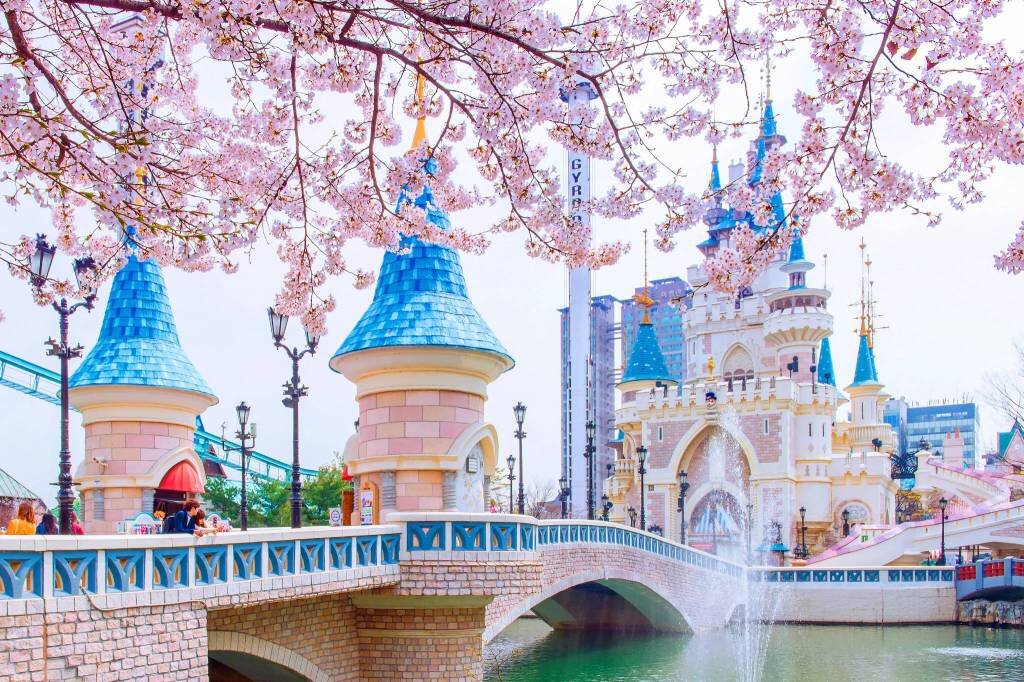 Парк lotte world. Парк лотте ворлд в сеуле. Мир лотте сеул южная корея lotte world. Парк развлечений lotte world. Парк лотте ворлд в сеуле.