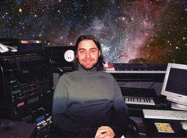 Павел Есенин-композитор,аранжировщик,вокалист группы HI-Fi