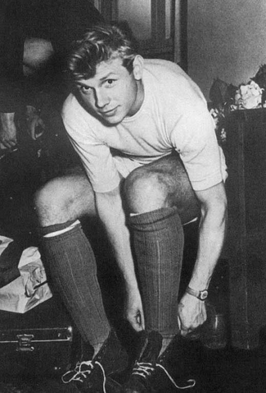 Молодой Стрельцов 