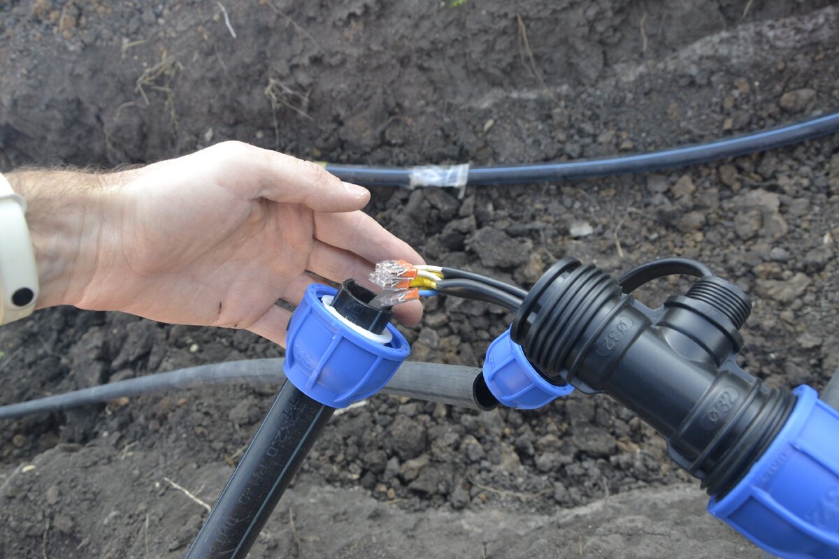 Соединение кабеля в земле