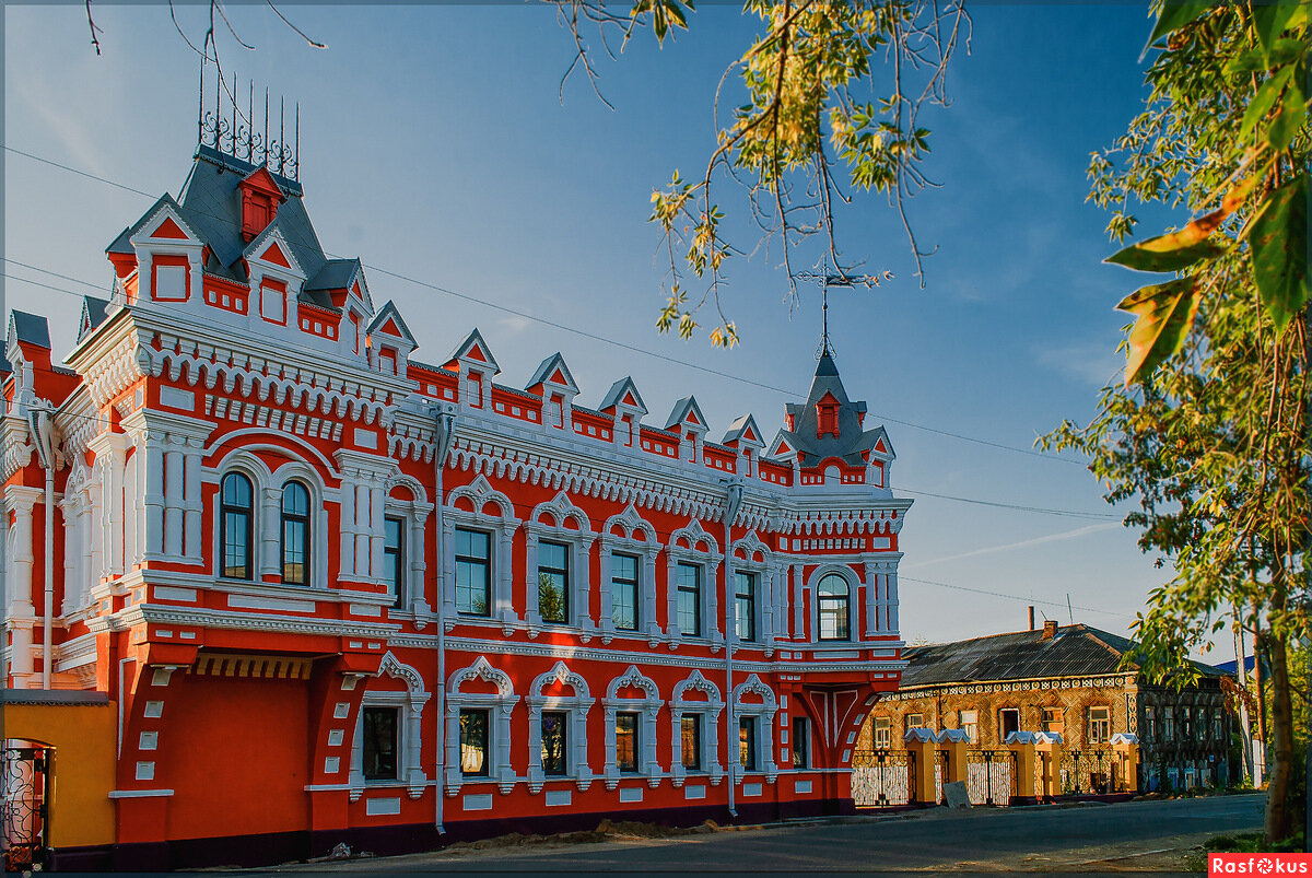 Царь дом. Дом купца Башенина в Сарапуле. Дом Башенина в городе Сарапул Удмуртии. Камский доктор город Сарапул. Сарапул Купеческий город.