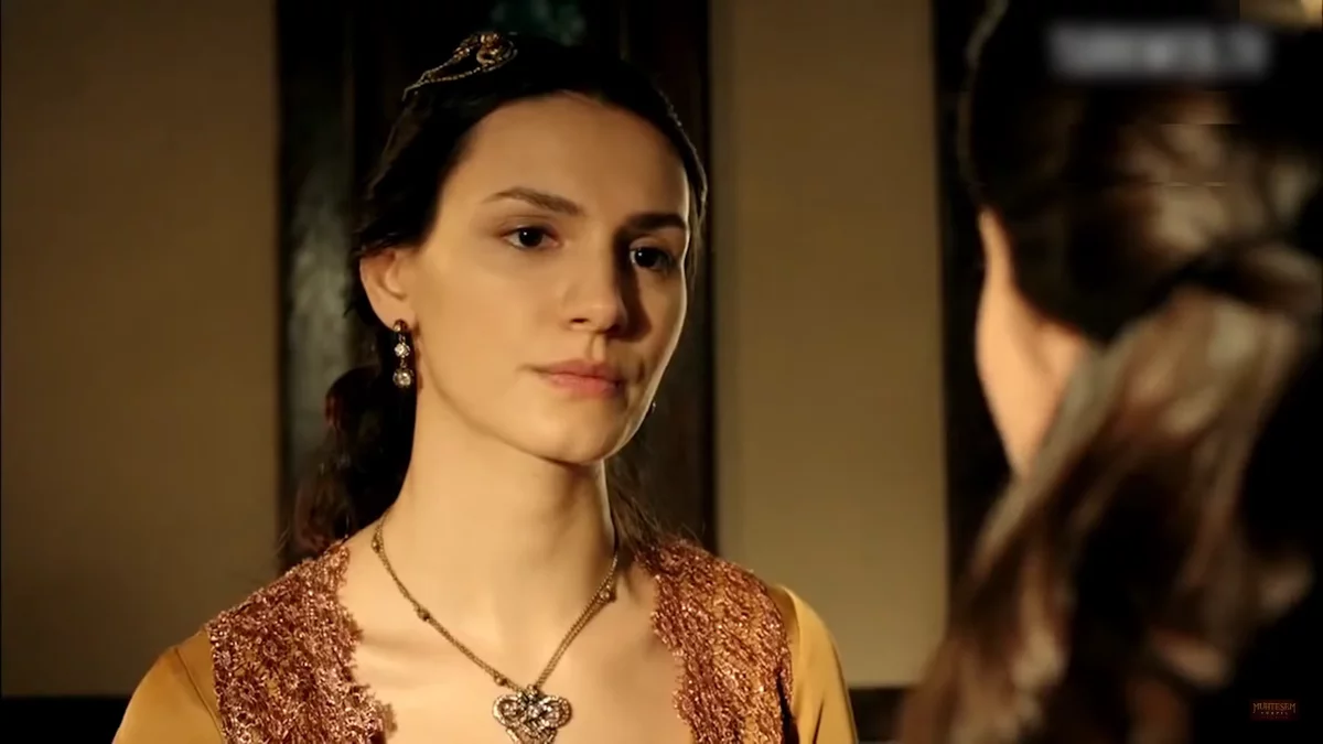 Кадр из Великолепного века