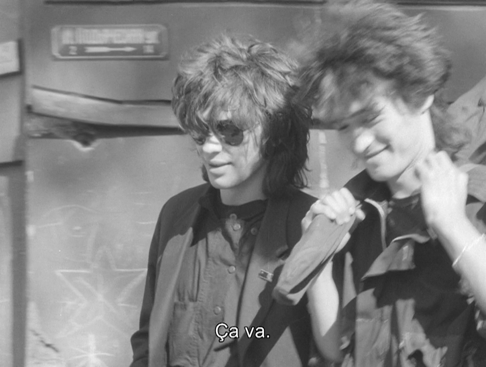 Каспарян и Цой  у дома 2 по Малой Подъяческой улице