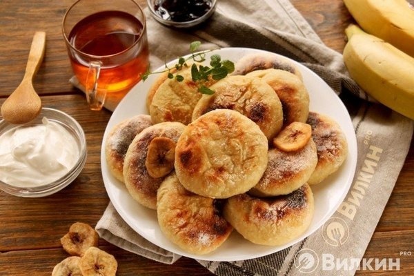 Такие сырники понравятся детям, а еще благодаря минимуму сахара, они очень полезны