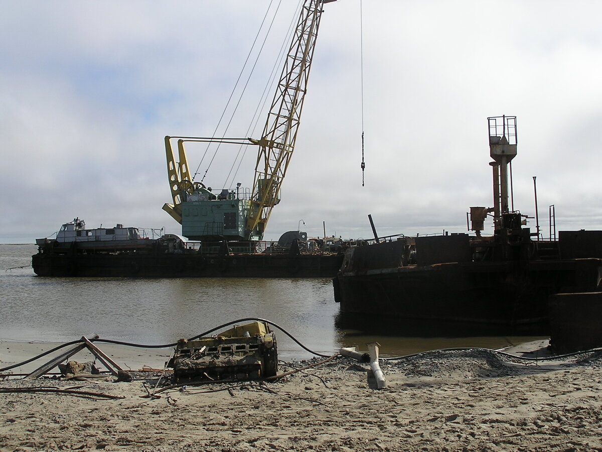 На побережье у моря. НАО.