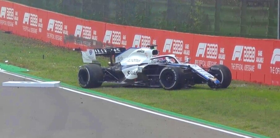 Разбитый Williams Джорджа Рассела на Гран-при Эмилии-Романии 2020