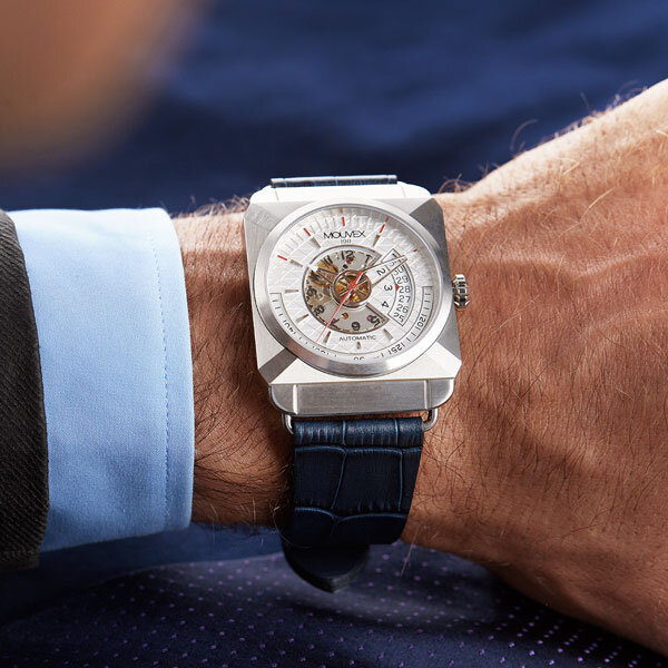 Источник: https://mouvexwatch.com/