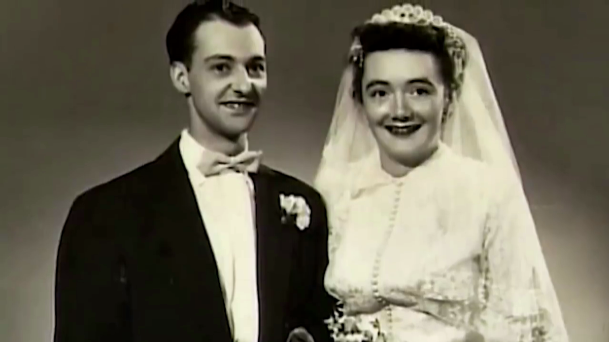 Алекс Купер с супругой