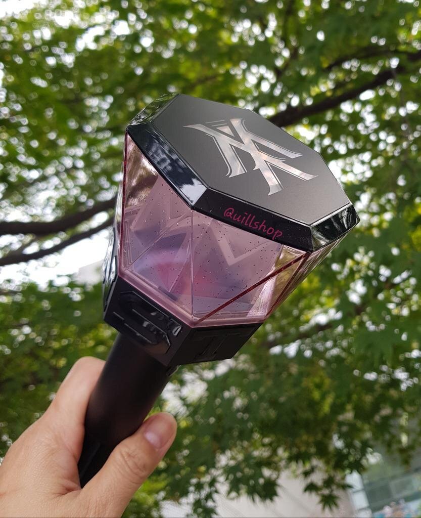 Lightstick. Лайтстик MONSTA X. MONSTA X Lightstick. Лайтстик монста. Монбебе лайтстик.