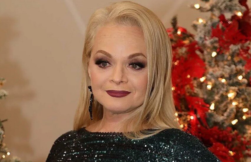 Лариса Долина