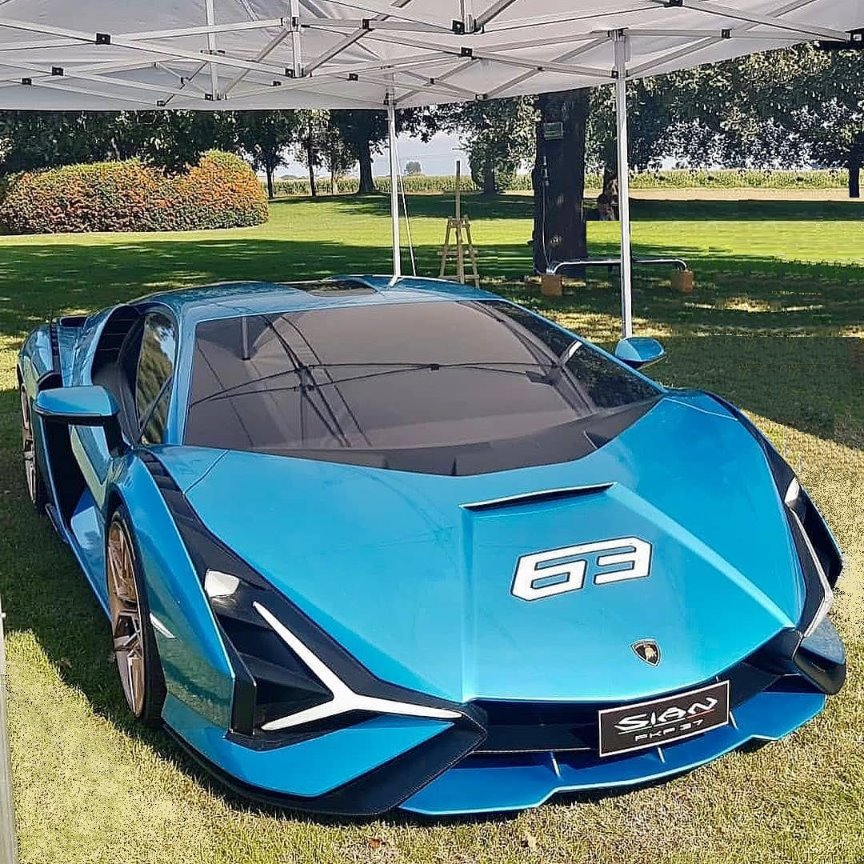 Сколько машина ламборджини. Ламборджини Sian. Lamborghini Sian FKP 37. Lamborghini гиперкар Sián. Ламборгини Зион.