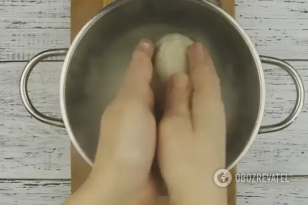 Варим цеппелины в кипящей воде