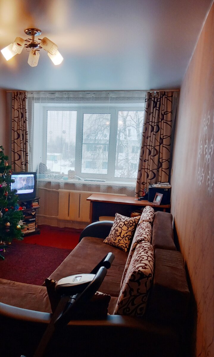Наша скромная квартира. Архив 2018 года.