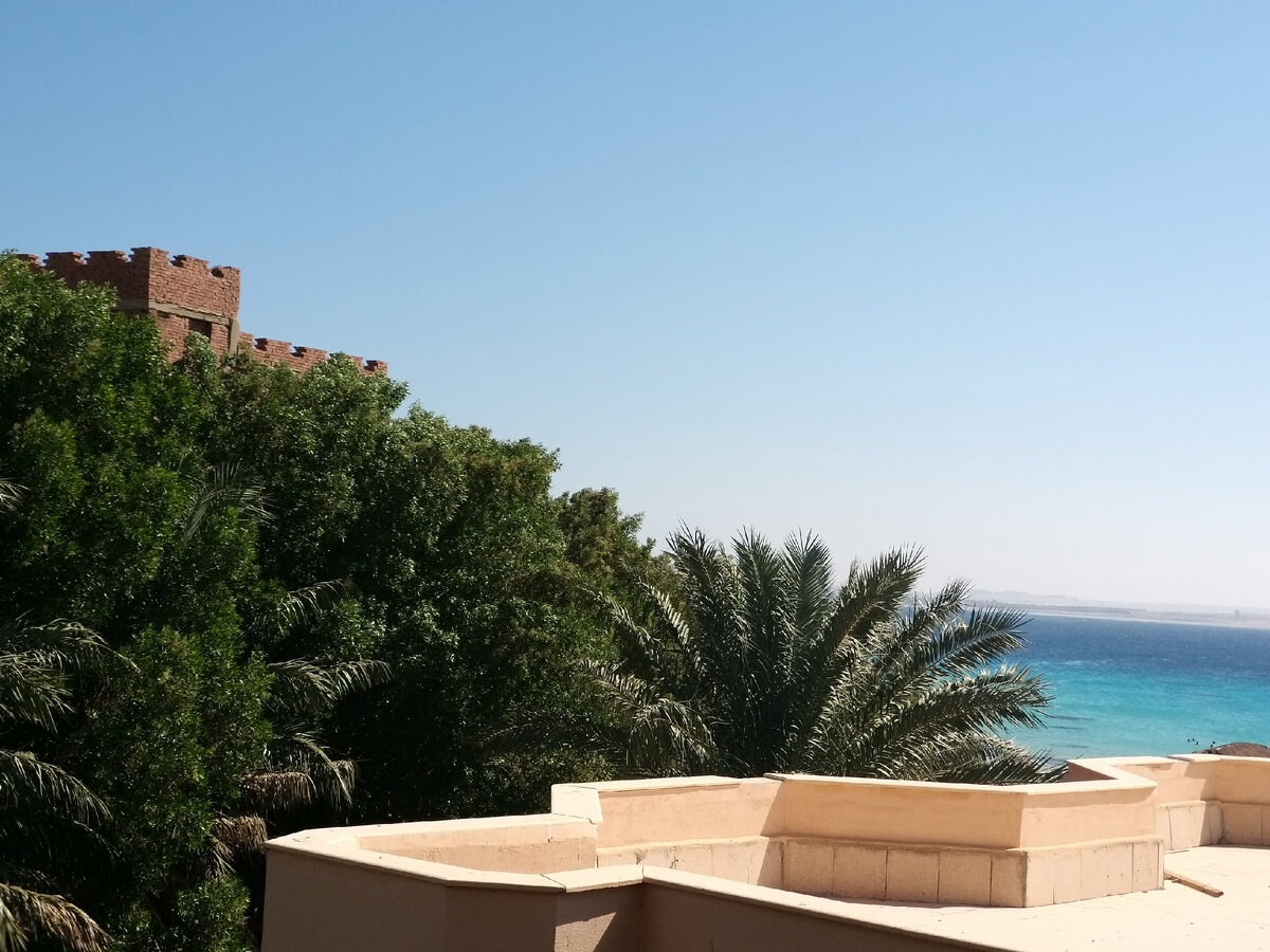 Вид на море из номера