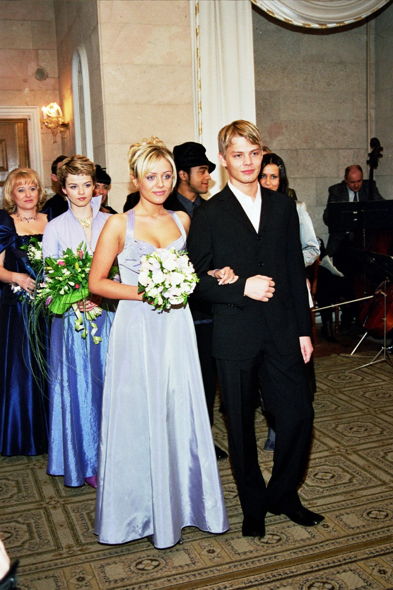 юлия началова дети. александр фролов с женой. второй муж юлии началовой евгений алдонин. александр фролов хоккеист и юлия началова. началова юлия и фролов.