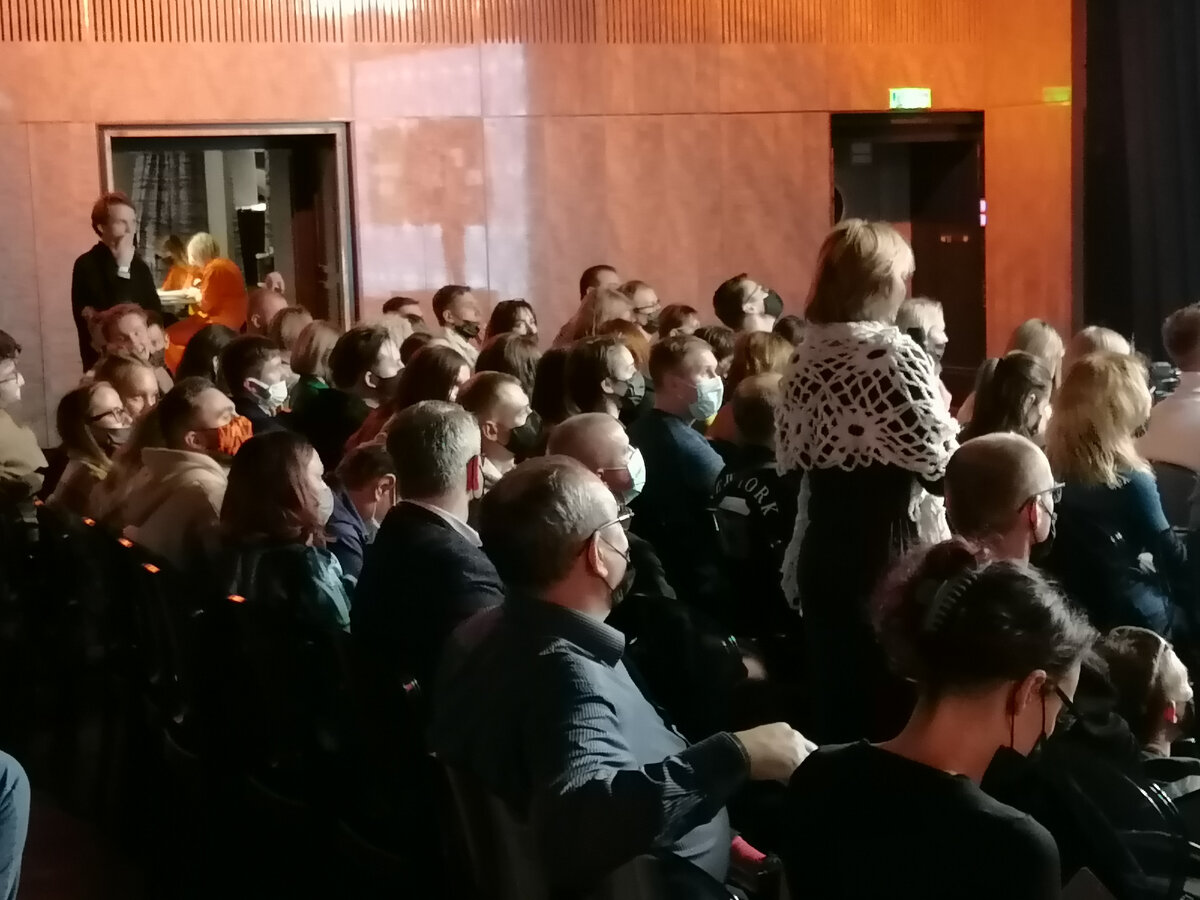 Балерина задает вопрос про балет Раймон да- алгоритм считает это слово ругательным