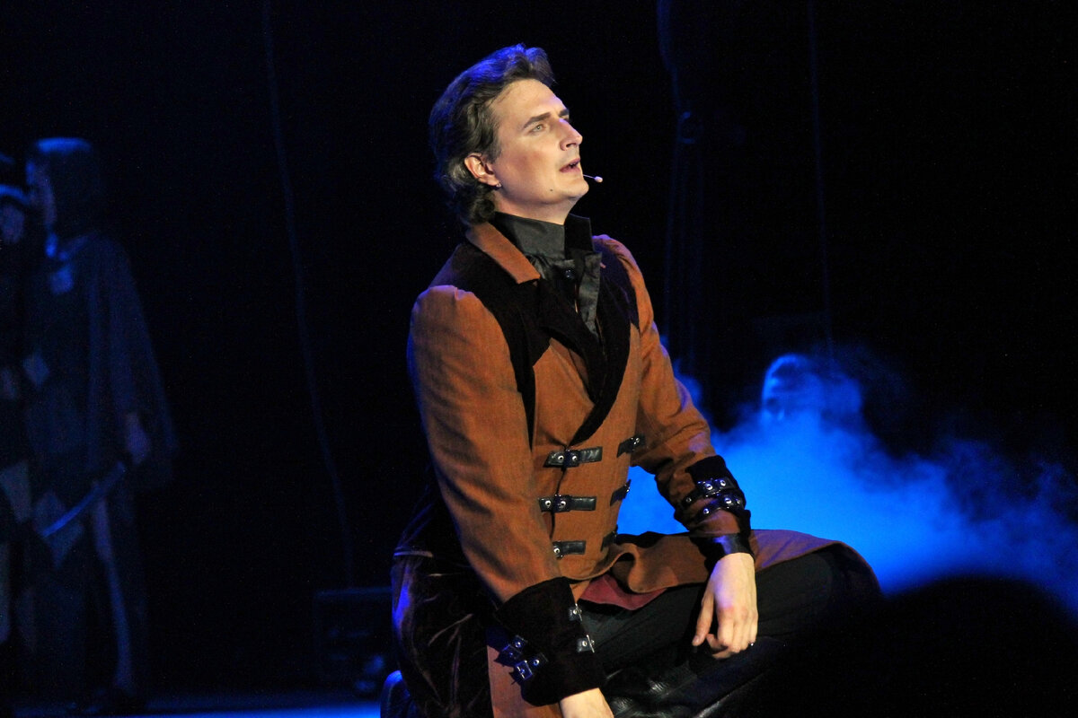 Мюзикл "Дубровский". Фото со спектакля