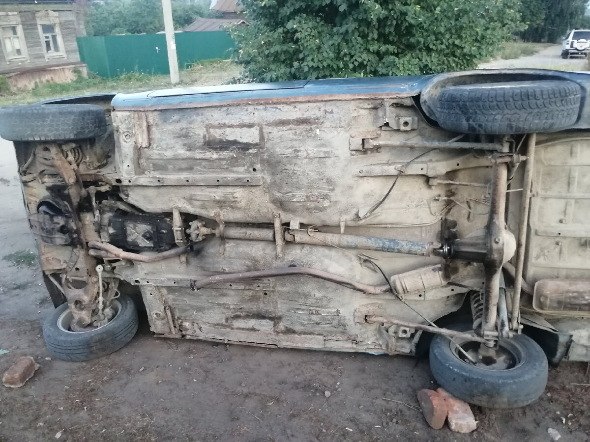 На удивление днище оказалось достаточно в не плохом состоянии 