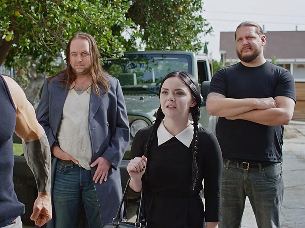 Кадр из сериала "Взрослая Вэнсдэй Аддамс"