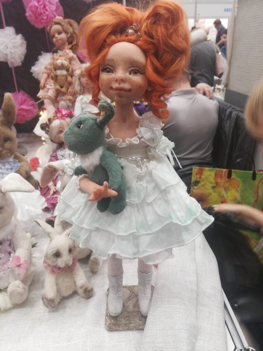 Кукла Долорес - 15 тысяч