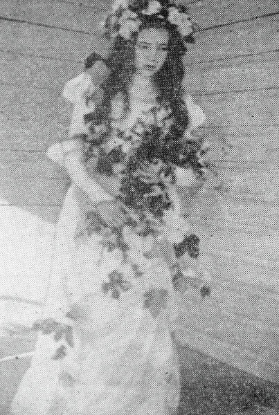   Любовь Дмитриевна Менделеева в роли Офелии в спектакле "Гамлет", 1898 г.