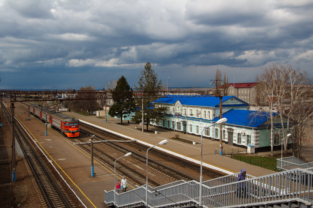 Сумская белгородская область. Вокзал Алексеевка Белгородская область. Железнодорожный вокзал Алексеевка Белгородская. Алексеевка Белгородская область вокзал вокзал. ЖД вокзал Алексеевка Белгородская область.