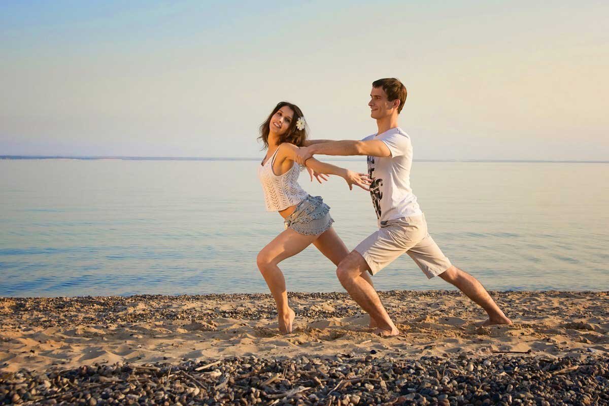 источник https://www.la-woman.ru/kak-nauchitsya-tancevat/