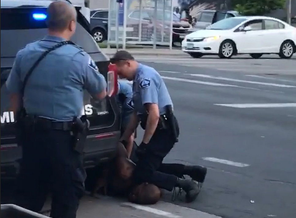 Миннеаполис флойд. Дерек шовин полицейский. Джордж флойд мэр миннеаполиса. Убито полицейских. Убито полицейских.