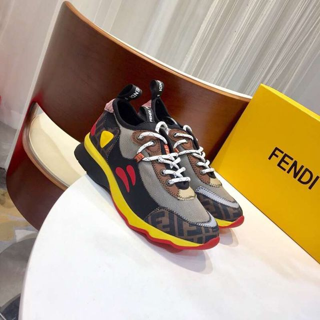 Кроссовки Fendi. Взято с источника Pinterest.com