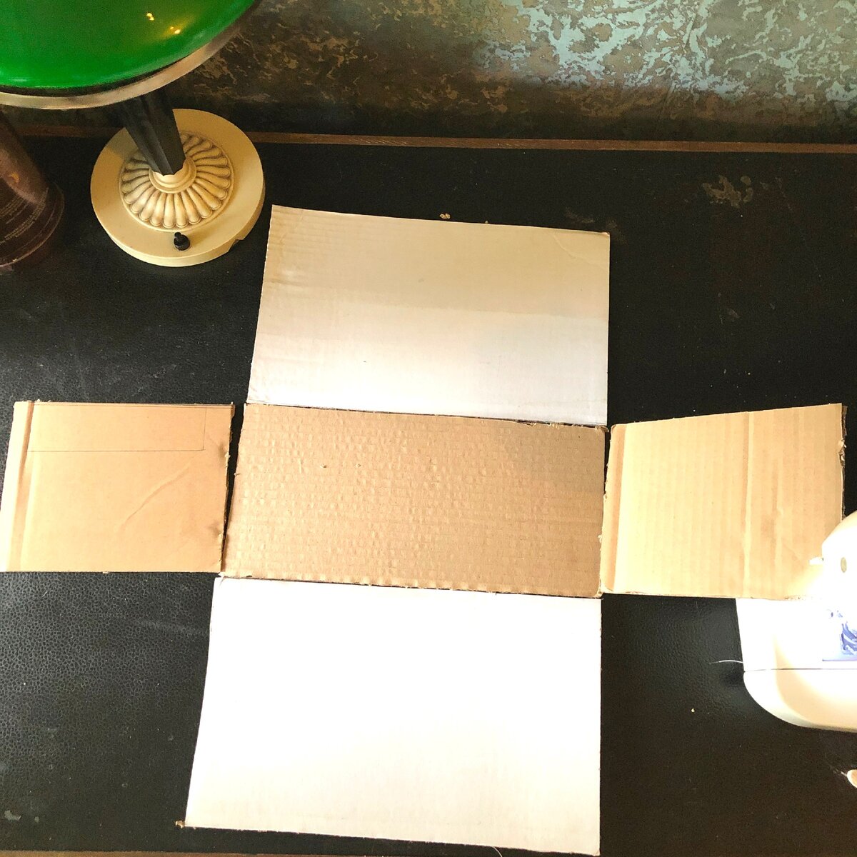 Заклейки картонных коробок