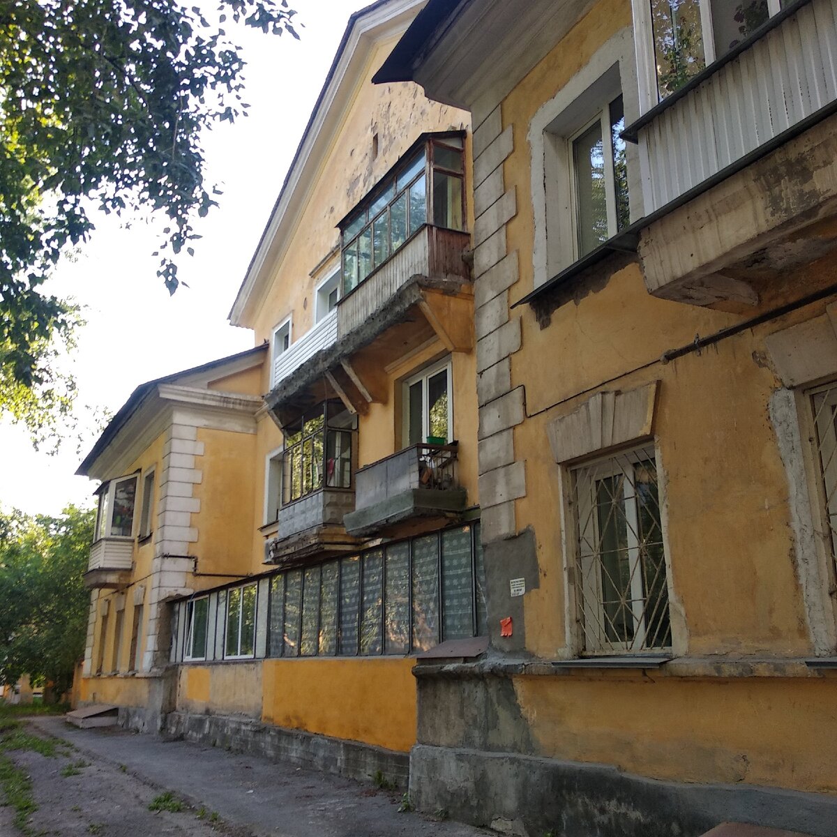 Дом на Народной. Соц городок НЗХК. Июль 2020.