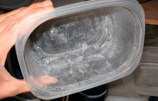 Белый налет на посуде. 4 способа от химика, как избавиться | ХИМИЯДОМА |  Дзен