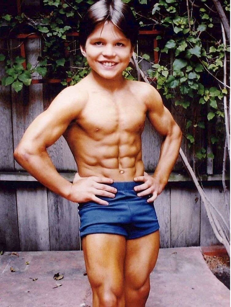 Спортсмены в 10 лет. Ричард Сандрак. Маленький Геркулес Ричард Сандрак. Ричард Сандрак маленький. Ричард Сандрак 2020.