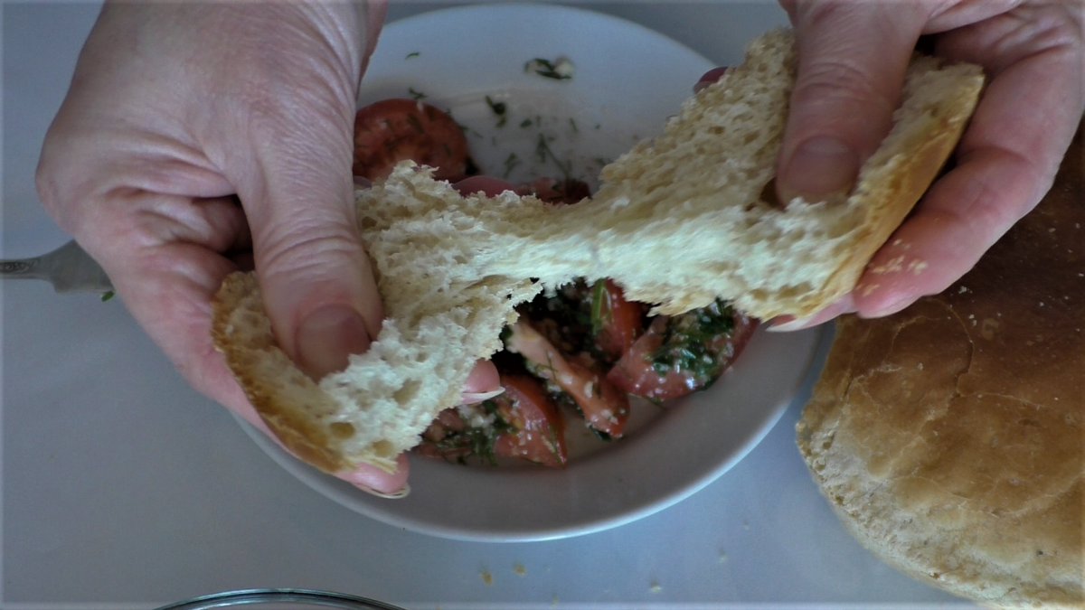 Это мой хлебушек, мягкий, душистый, правда печется он дольше чем у Похлебкина.