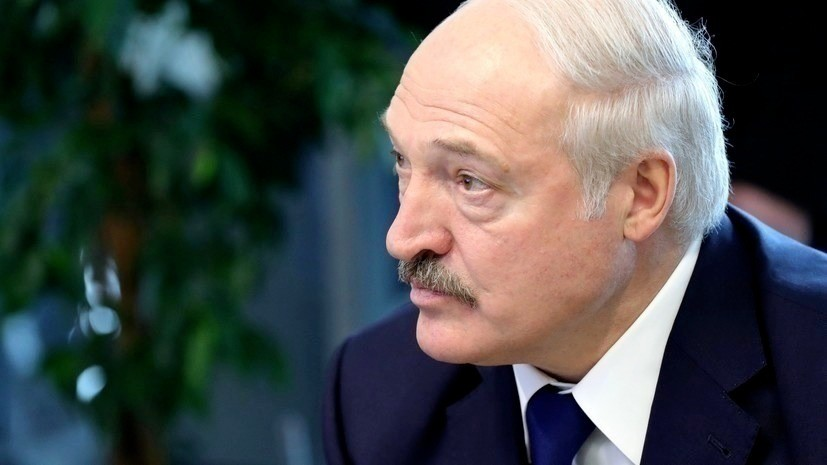  Президенты Сирии и Вьетнама Башар Асад и Нгуен Фу Чонг направили поздравления белорусскому коллеге Александру Лукашенко в связи с переизбранием на пост главы государства, сообщает БЕЛТА.