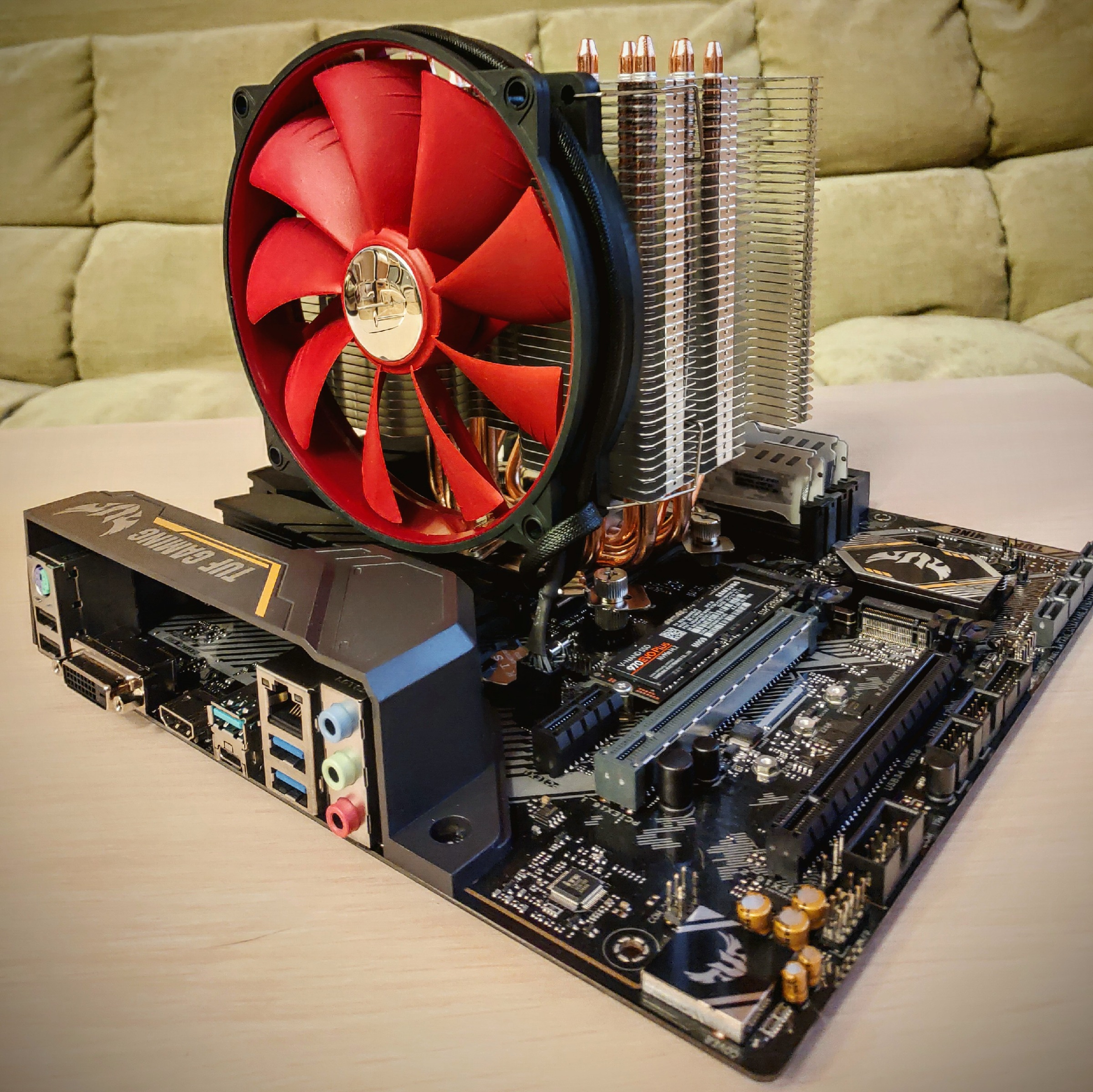 Самый мощный xeon. AMD Ryzen 9 3950x. Мощный процессор. Самый мощный процессор в мире. Самый дорогой процессор для компа.