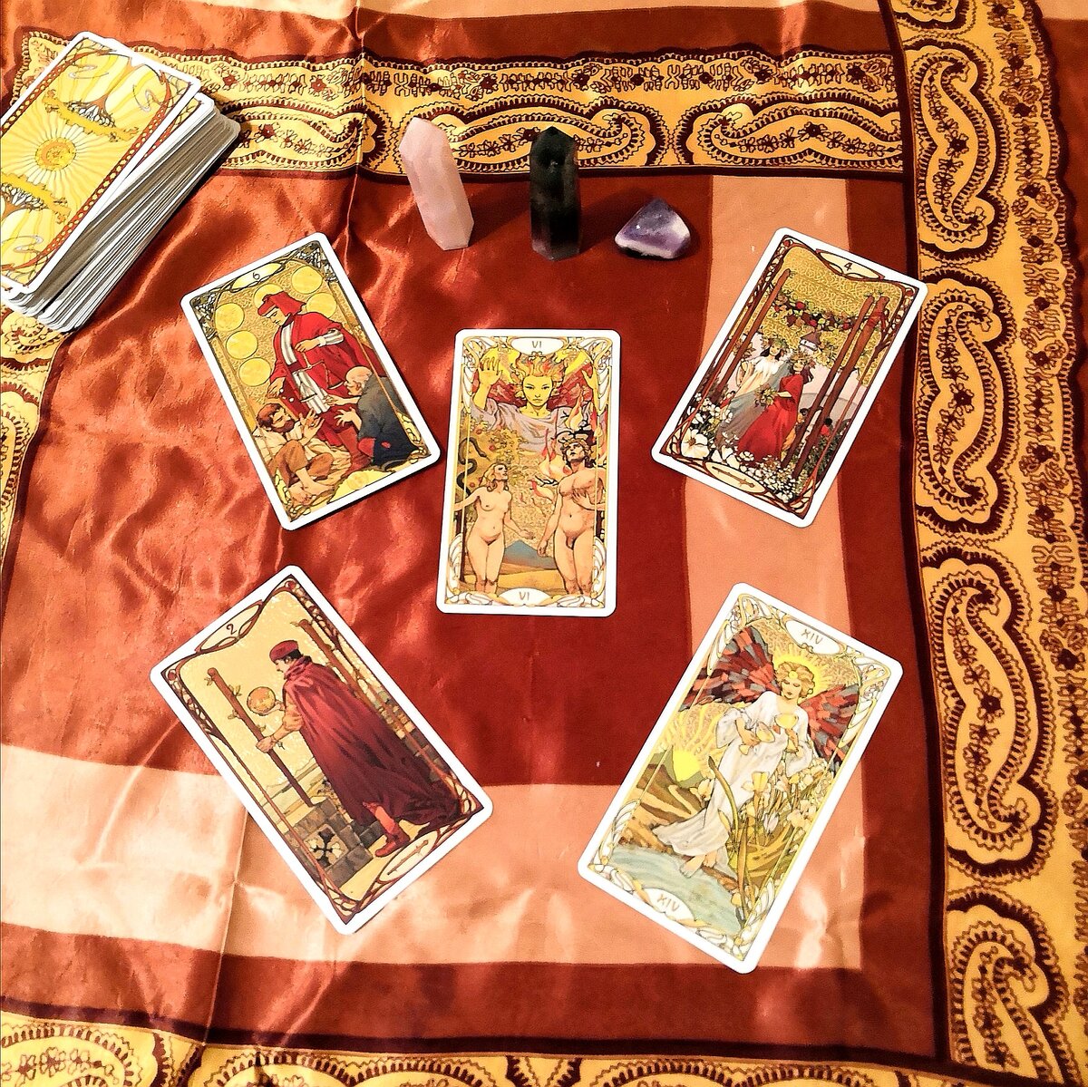 Golden art nouveau tarot