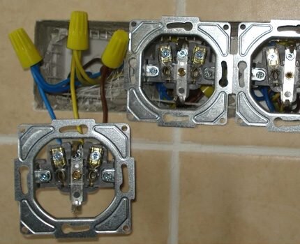 Как развести входной лан кабель на две розетки RJ45?