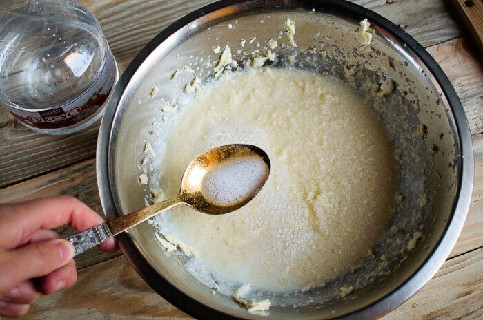 Почему не стоит гасить соду уксусом: чем заменить 