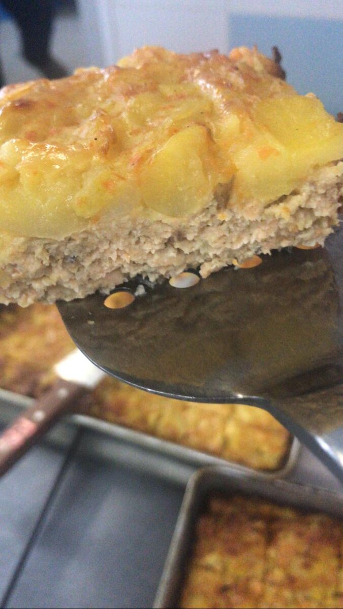 РЫБА, ЗАПЕЧЕННАЯ С КАРТОФЕЛЕМ